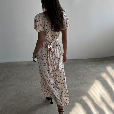 Vestido Camisero Floral con Cordones y Escote en V - Image 10