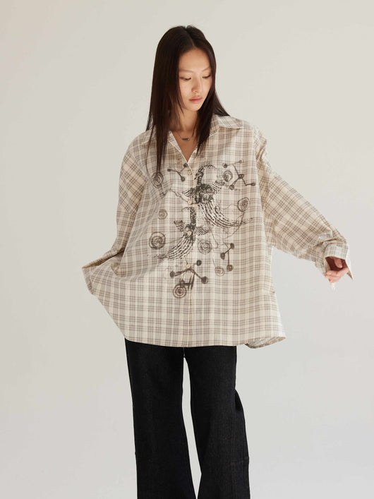 Camisa Cuadriculada Beige Oversized con Protección Solar para Mujer - Image 3