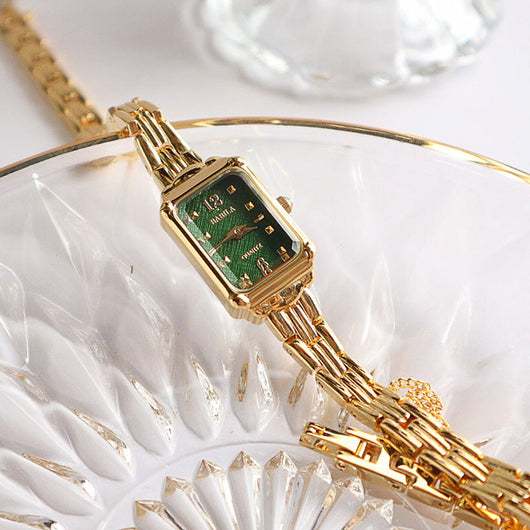 Reloj Cuadrado Dorado 18K para Mujer - Diseño Trendy y Elegante - Image 4