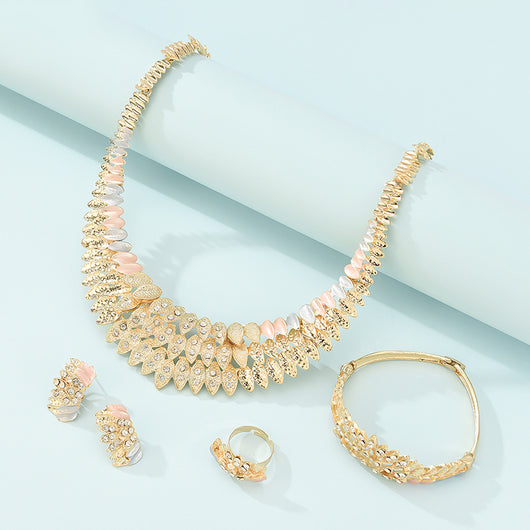 Juego de Joyería Nupcial Chapada en Oro: Collar, Aretes y Anillo