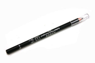 Delineador Negro Resistente al Agua con Fórmula Antiemborronamiento - Image 5