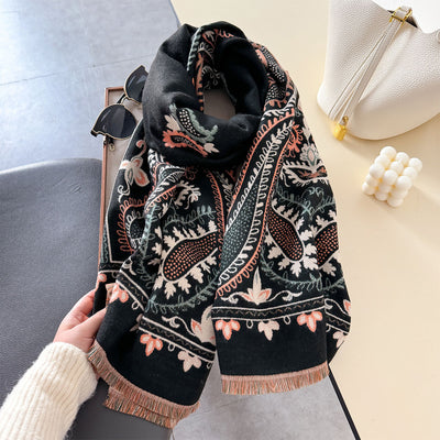 Poncho Reversible Geométrico Versátil - Dos Colores en Uno - Image 4