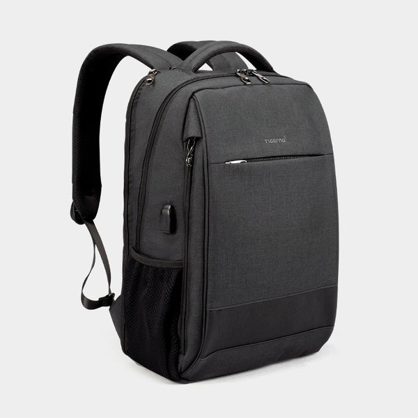 Mochila Escolar Resistente para Laptop 15.6" - Ideal para Viajes y Estudiantes