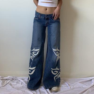 Pantalones Sueltos Talle Bajo con Pliegues y Estampado de Corazones - Image 39