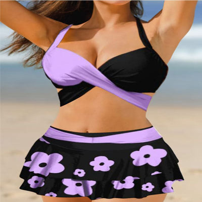 Bikini Dividido con Falda Coordinada y Detalle de Encaje