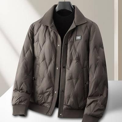 Abrigo Plumón Ligero con Cuello de Punto para Hombre - Image 7