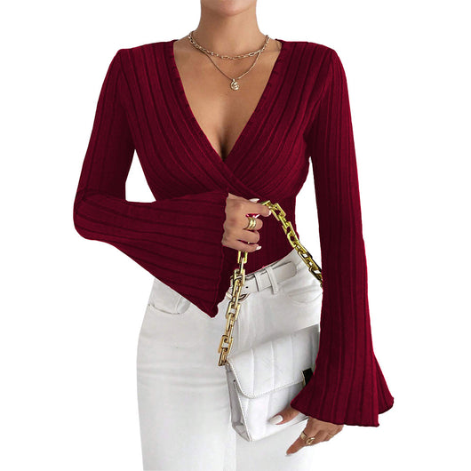 Blusa Base Layer Rojo Vino Cuello V Manga Acampanada Ajustada - Image 5