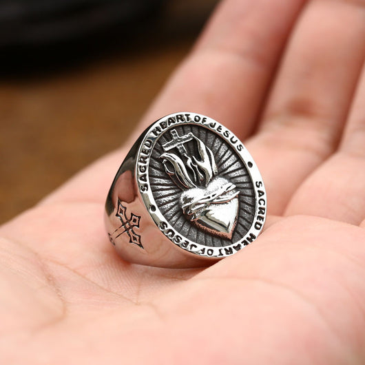 Anillo Sagrado Corazón de Jesús Acero Inoxidable para Hombre y Mujer - Joya Biker Punk con Cruz - Image 12