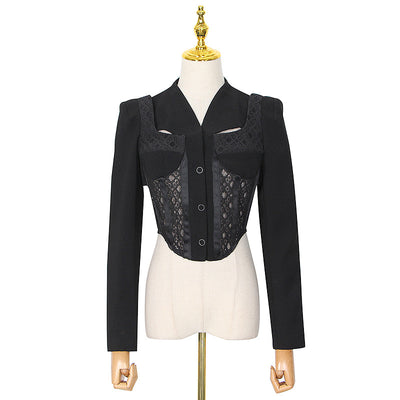 Traje con Escote V y Detalles de Encaje Calado - Image 6