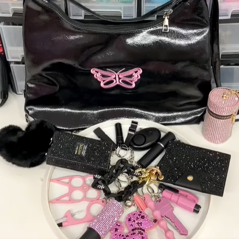 Juego de 17 Llaveros Mariposa Negra - Accesorios Elegantes