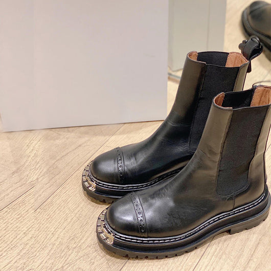 Botas con Detalles Metálicos - Image 10