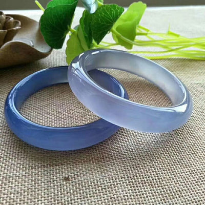 Pulsera de Calcedonia Azul Hielo Jade Transparente y Delicada