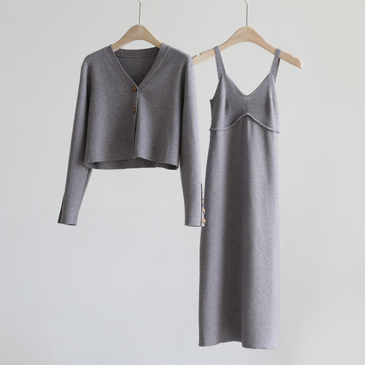 Conjunto Elegante: Cardigan Corto + Vestido Tejido con Tirantes - Image 6