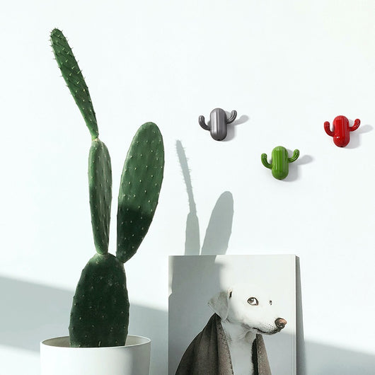 Mueble Zapatero Nórdico Minimalista con Perchero y Diseño de Cactus - Image 3