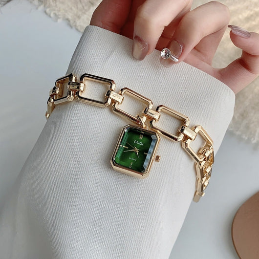 Reloj Cuadrado Elegante para Mujer con Dije y Pulsera Decorativa - Image 6