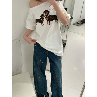 Camiseta Manga Corta Hombro Descubierto con Estampado Asimétrico Suelta y Versátil - Image 3