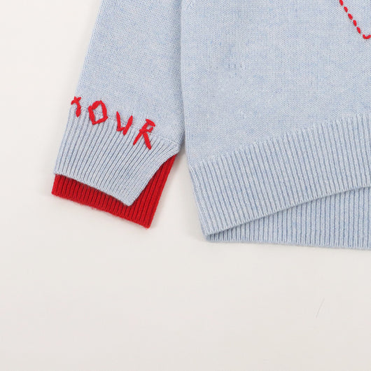 Suéter Tejido a Mano con Cuello Redondo y Mangas Combinadas - Diseño Love - Image 11