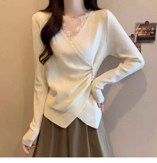 Blusa Manga Larga con Encaje Irregular y Escote en V - Image 27