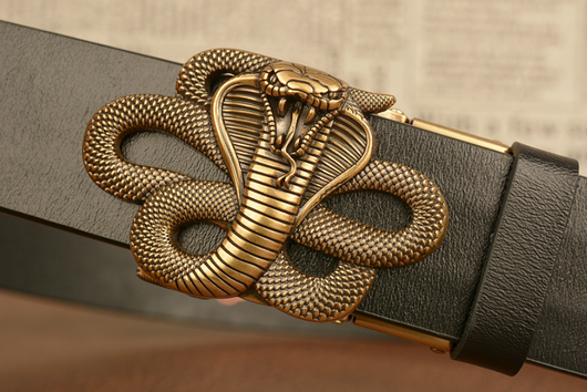 Cinturón de Cuero con Hebilla Automática Cobra para Hombre - Image 13