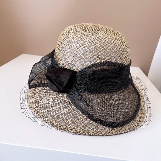 Sombrero Tipo Balde con Moño Grande Cambric
