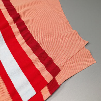 Vestido Escote U con Abertura Lateral - Image 16