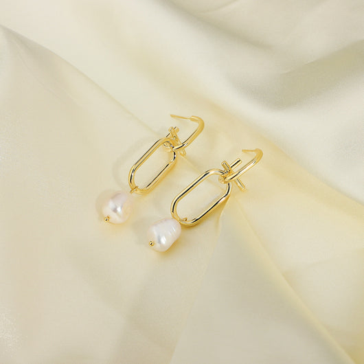 Aretes de Perlas Barrocas Naturales con Cadena de Latón - Image 5
