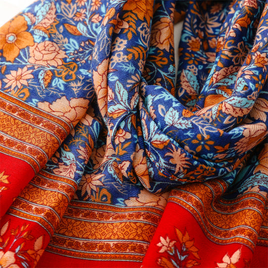 Chal Clásico Rojo y Azul de Diseño Nacional - Image 8