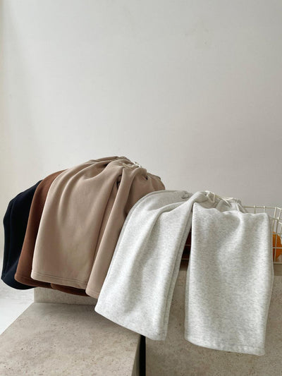 Pantalones Casuales Acolchados de Terciopelo Coreanos para Niños - Image 17