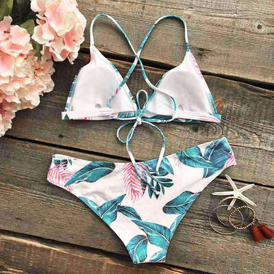 Bikini Estampado Hojas con Encaje y Abertura Lateral - Image 3