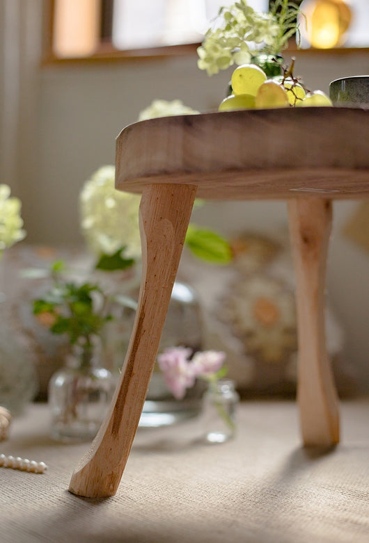 Taburete Bajo Retro de Madera Maciza con Almacenamiento - Image 11