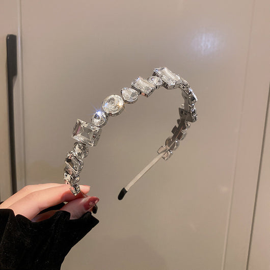 Diadema Geométrica de Diamantes - Estilo y Personalidad