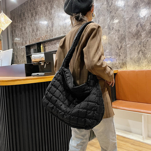 Bolso Bandolera Nube para Mujer - Diseño Minimalista de Un Hombro - Image 11