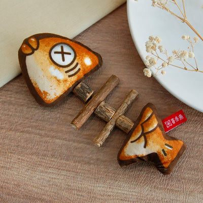 Juguete Molar para Gatos con Diseño de Espina de Pescado en Madera - Image 3