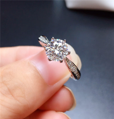 Anillo de Moissanita Plata de Ley con Baño de Oro Blanco 18K - Image 12