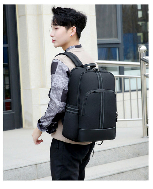 Mochila Ejecutiva para Laptop con Diseño Minimalista y Moderno - Image 11