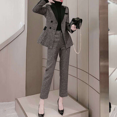 Traje de Dos Piezas para Mujer - Elegancia y Sofisticación