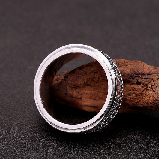 Anillo de Plata Oxidada para Hombre con Acabado Vintage - Image 5