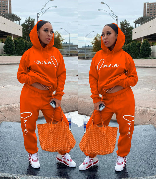 Conjunto Deportivo Mujer Sudadera con Capucha y Pantalón Estampado - Image 11