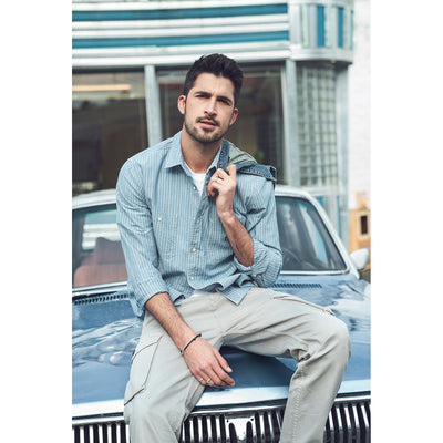 Camisa Casual con Bolsillo de Rayas Azules - Image 8