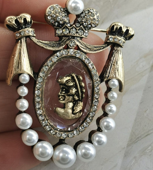 Broche Perla Barroco Vintage - Nostalgia Elegante - Image 10
