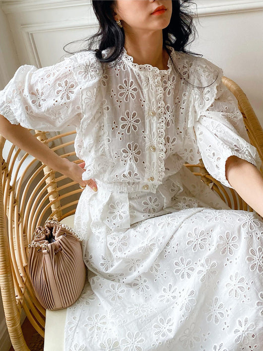 Conjunto Elegante Blanco: Blusa y Falda de Corte Impecable - Image 6