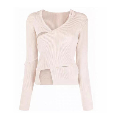 Conjunto Elegante: Blusa Tejida Gris con Mangas Largas y Falda a Juego - Image 3