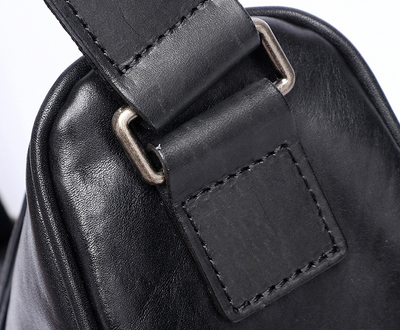 Bolsa Bandolera Casual para Hombre con Diseño Asimétrico - Image 8