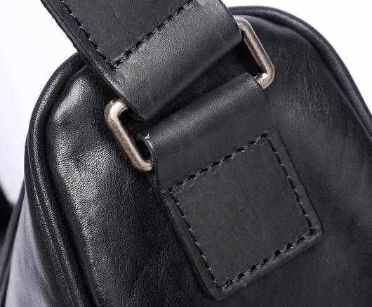 Bolsa Bandolera Casual para Hombre con Diseño Asimétrico - Image 8