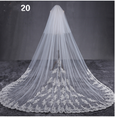Vestido de Novia Lujo con Cola Larga y Velo de Hada Mágica - Image 24