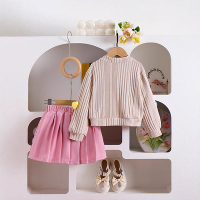 Conjunto Elegante: Abrigo Manga Larga y Falda Tableada Liso - Image 3