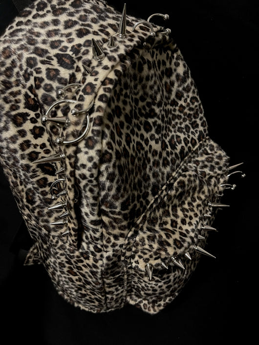 Mochila Punk Estampado Leopardo con Tachuelas - Diseño Europeo Americano Negro - Image 8