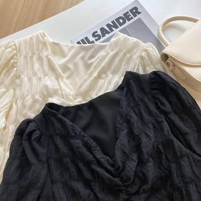 Blusa de Chifón con Escote V y Diseño Plisado - Image 19