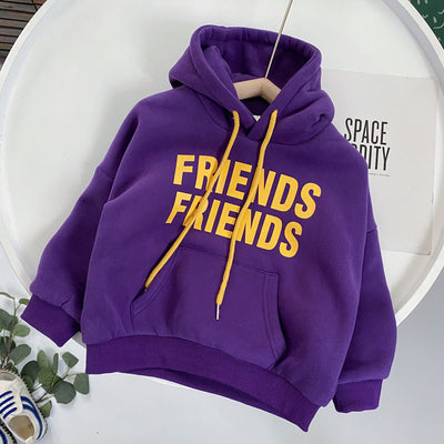 Suéter Acolchado con Capucha y Letras de Colores para Niños