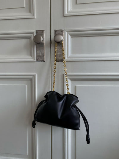 Bolso Bandolera de Cuero Vacuno Tipo Bucket para Mujer - Image 3